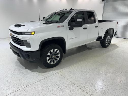 2024 Chevrolet Silverado 2500 Custom