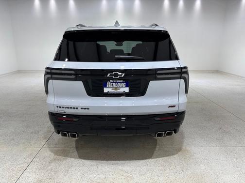 Polar White Tricoat 2027 Chevrolet Traverse RS