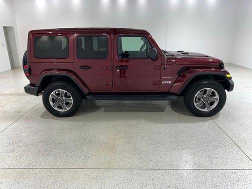 Snazzberry Pearlcoat 2021 Jeep Wrangler Unlimited Sahara