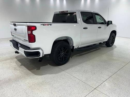 Summit White 2026 Chevrolet Silverado 1500 Custom