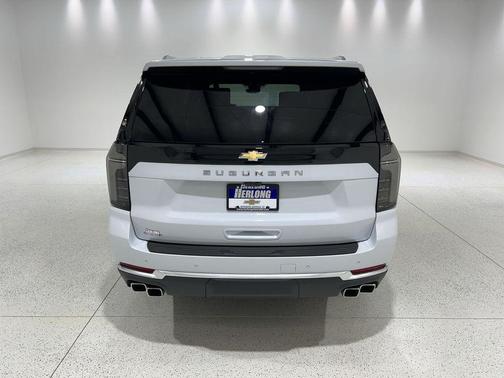 Polar White Tricoat 2026 Chevrolet Suburban High Country, 4WD