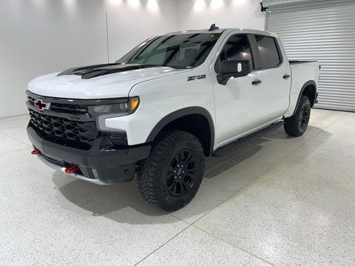Summit White 2024 Chevrolet Silverado 1500 ZR2