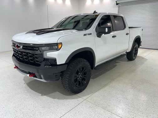 Summit White 2024 Chevrolet Silverado 1500 ZR2