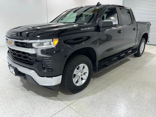 Black 2024 Chevrolet Silverado 1500 LT