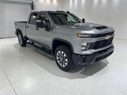 2026 Chevrolet Silverado 2500 Custom