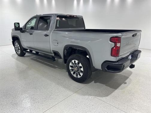 2026 Chevrolet Silverado 2500 Custom