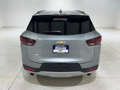 Sterling Gray Metallic 2023 Chevrolet Blazer LT