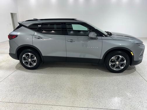 Sterling Gray Metallic 2023 Chevrolet Blazer LT