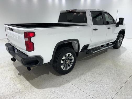 2024 Chevrolet Silverado 2500 Custom