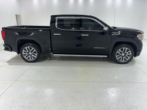 Onyx Black 2023 GMC Sierra 1500 Denali