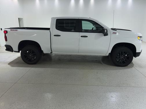 Summit White 2026 Chevrolet Silverado 1500 LT Trail Boss