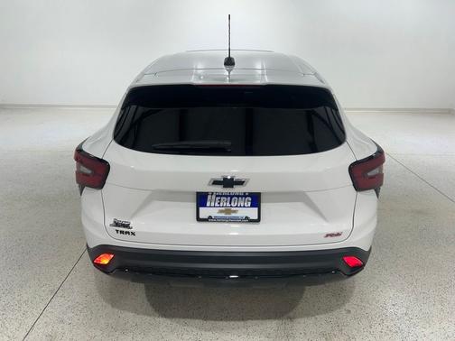 Summit White 2025 Chevrolet Trax 1RS