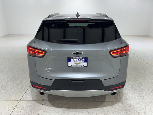 Sterling Gray Metallic 2024 Chevrolet Blazer 2LT
