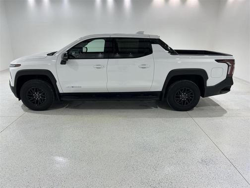 2025 Chevrolet Silverado EV LT
