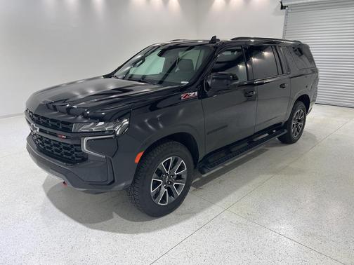 2023 Chevrolet Suburban 4WD Z71