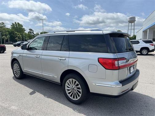 2020 Lincoln Navigator Standard