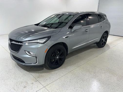 Moonstone Gray Metallic 2023 Buick Enclave Essence FWD