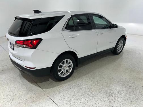 Summit White 2024 Chevrolet Equinox LT