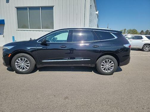 2024 Buick Enclave Essence FWD