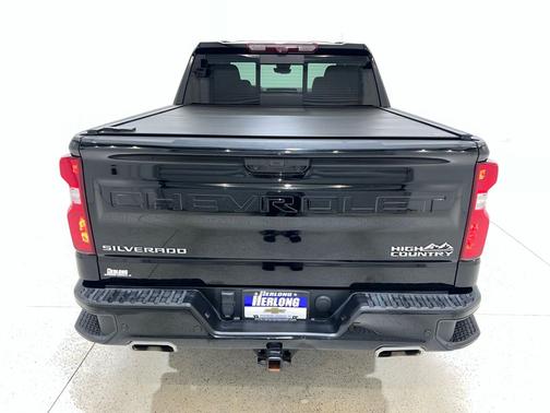Black 2024 Chevrolet Silverado 1500 High Country