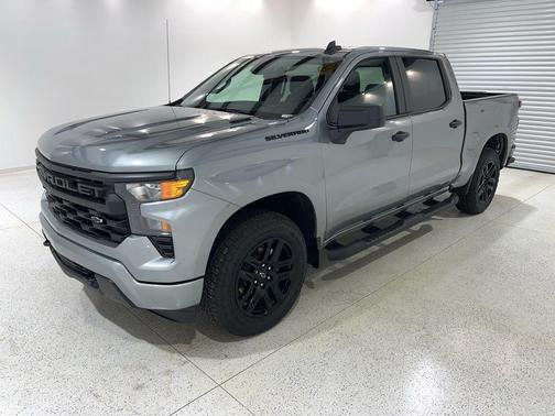 Sterling Gray Metallic 2026 Chevrolet Silverado 1500 Custom