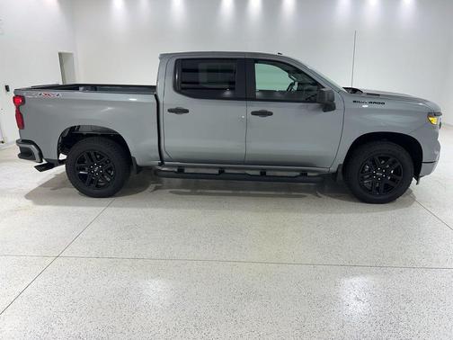 Sterling Gray Metallic 2026 Chevrolet Silverado 1500 Custom