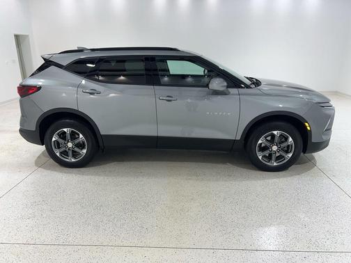 Sterling Gray Metallic 2024 Chevrolet Blazer 2LT