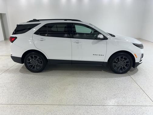 Summit White 2024 Chevrolet Equinox RS