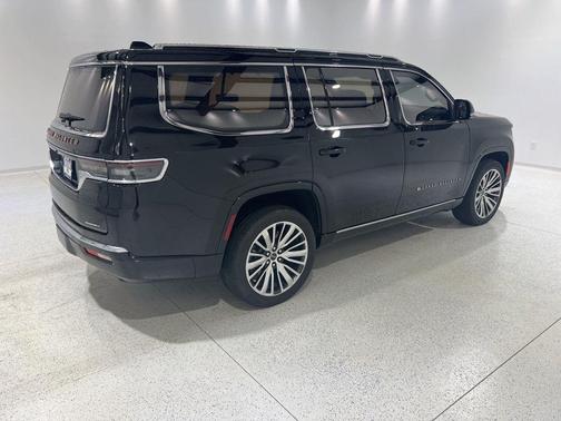2023 Jeep Grand Wagoneer Series III 4x4