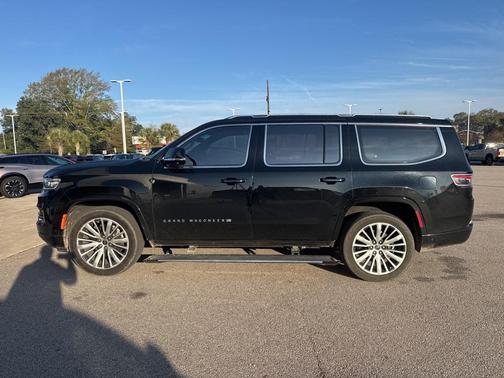 2023 Jeep Grand Wagoneer Series III 4x4