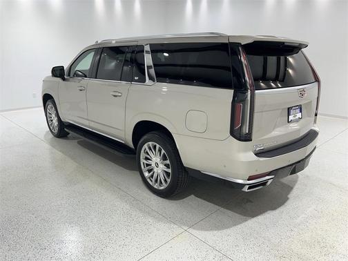 2022 Cadillac Escalade ESV Premium Luxury