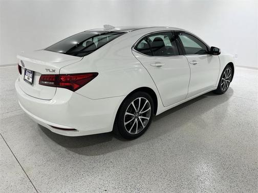 2017 Acura TLX w/Technology Package