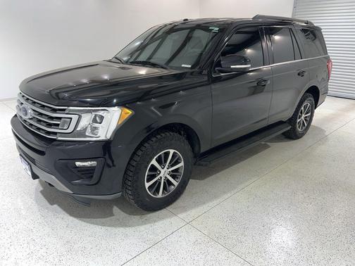 AGATE BLACK METALLIC 2019 Ford Expedition XLT