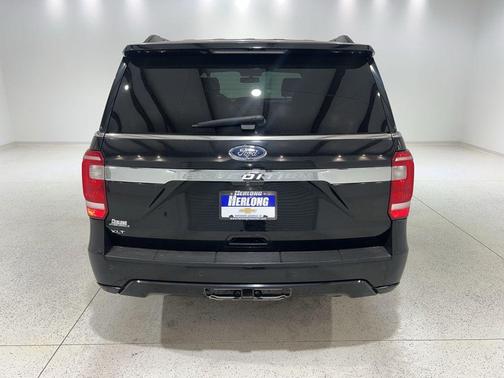 AGATE BLACK METALLIC 2019 Ford Expedition XLT