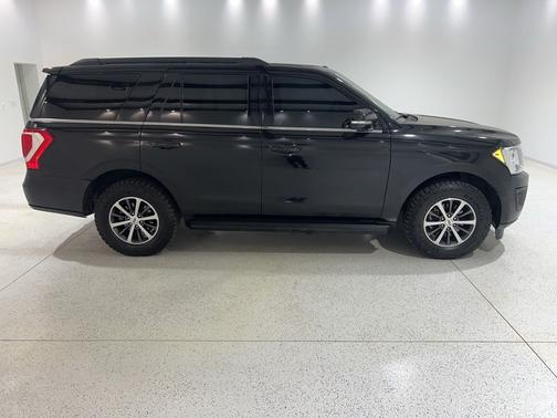 Agate Black Metallic 2019 Ford Expedition XLT