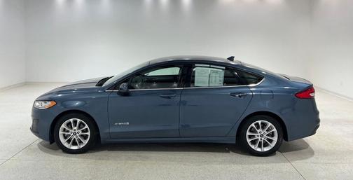 Blue Metallic 2019 Ford Fusion Hybrid SE