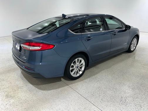 Blue Metallic 2019 Ford Fusion Hybrid SE