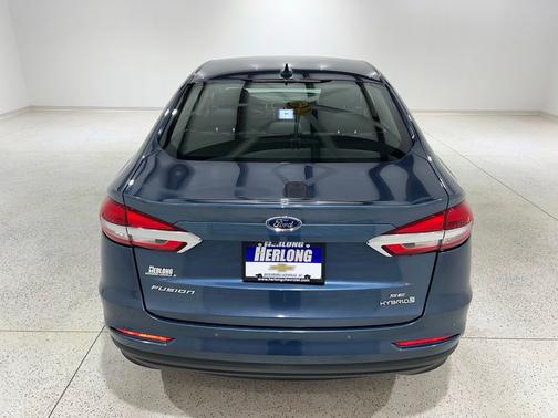 Blue Metallic 2019 Ford Fusion Hybrid SE
