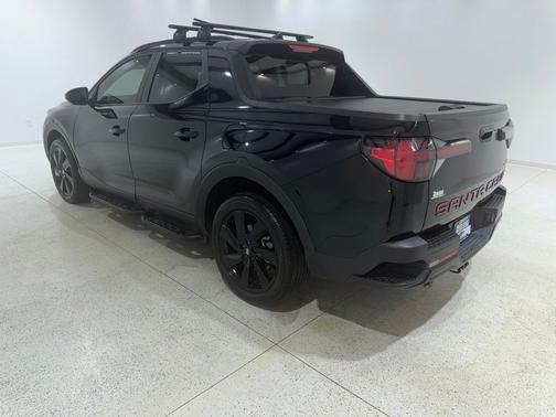 Phantom Black 2024 Hyundai SANTA CRUZ NIGHT