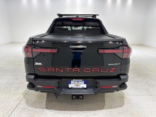 Phantom Black 2024 Hyundai SANTA CRUZ NIGHT