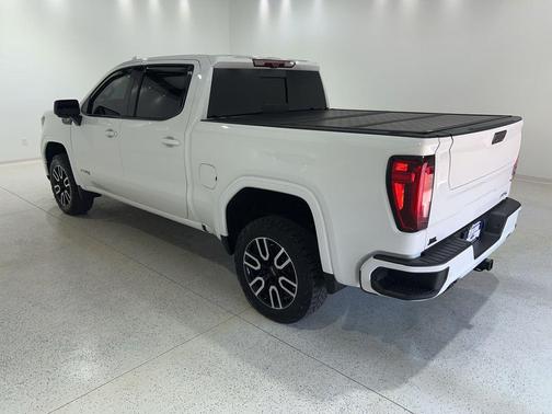 Summit White 2022 GMC Sierra 1500 AT4