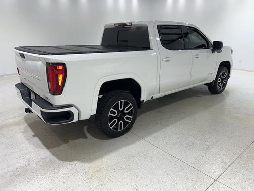 Summit White 2022 GMC Sierra 1500 AT4