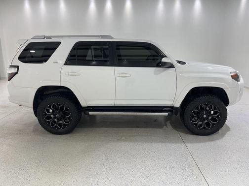2017 Toyota 4Runner SR5