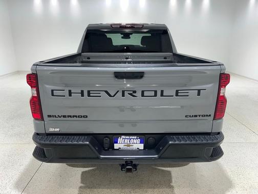 Slate Gray Metallic 2024 Chevrolet Silverado 1500 Custom Trail Boss