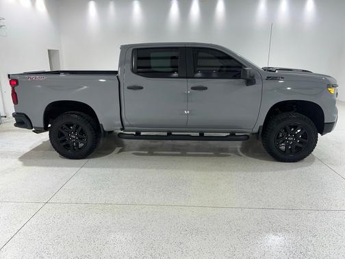 Slate Gray Metallic 2024 Chevrolet Silverado 1500 Custom Trail Boss