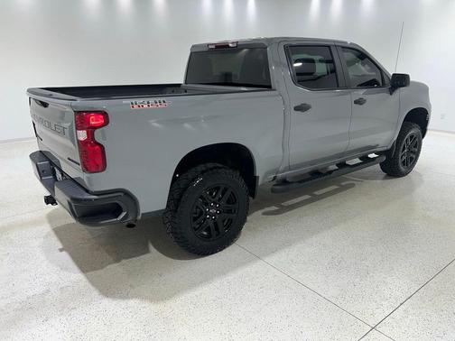 Slate Gray Metallic 2024 Chevrolet Silverado 1500 Custom Trail Boss