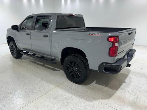 Slate Gray Metallic 2024 Chevrolet Silverado 1500 Custom Trail Boss
