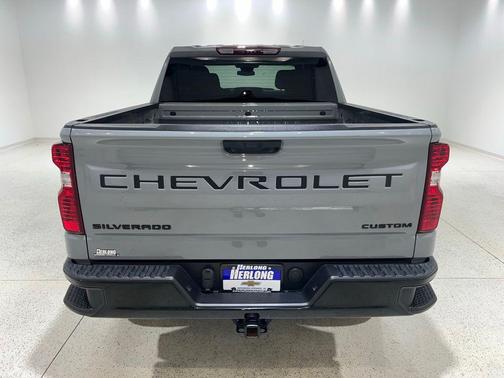Slate Gray Metallic 2024 Chevrolet Silverado 1500 Custom Trail Boss