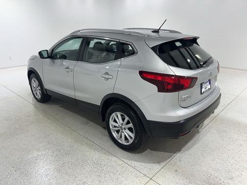 Brilliant Silver Metallic 2019 Nissan Rogue Sport SV
