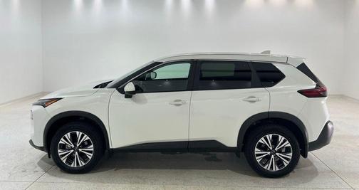Pearl White Tricoat 2023 Nissan Rogue SV